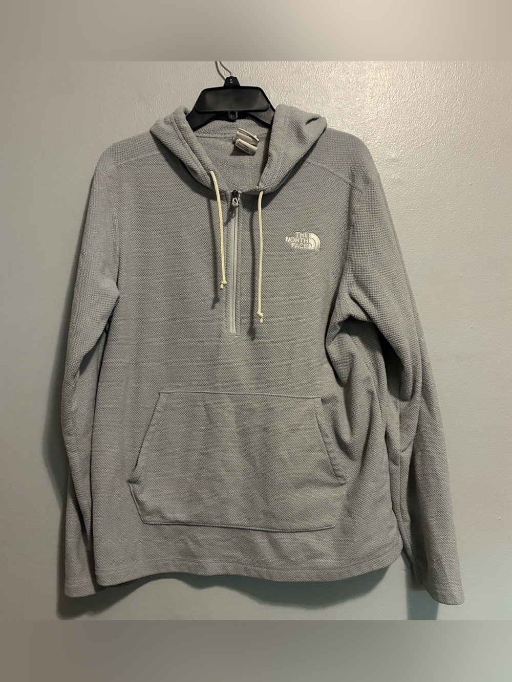 The North Face Men’s Medium Gray Quarter Zip Hoodie Pullover Hoodie